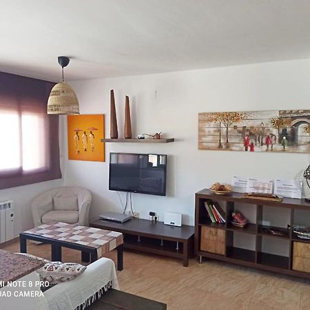 Apartamento Deltebre Luaran gambar