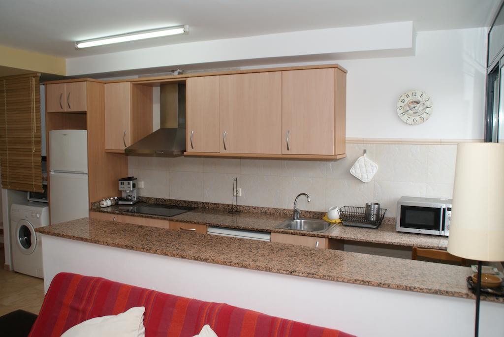 Apartamento Deltebre Bilik gambar