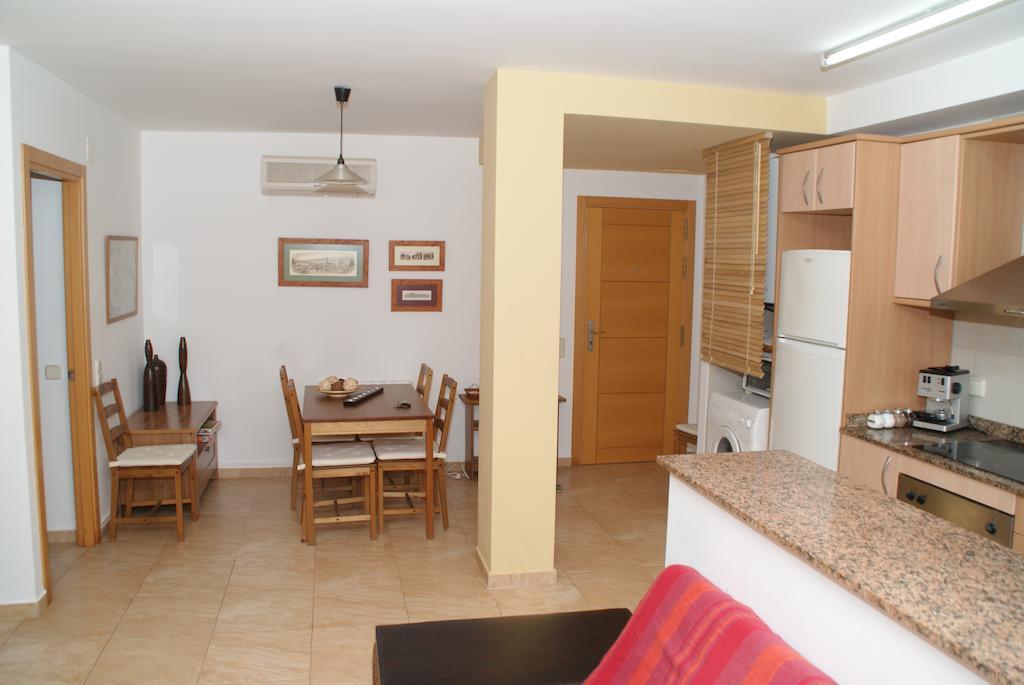 Apartamento Deltebre Bilik gambar