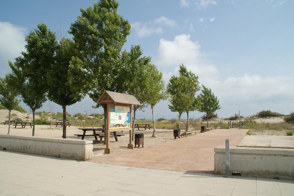 Apartamento Deltebre Luaran gambar